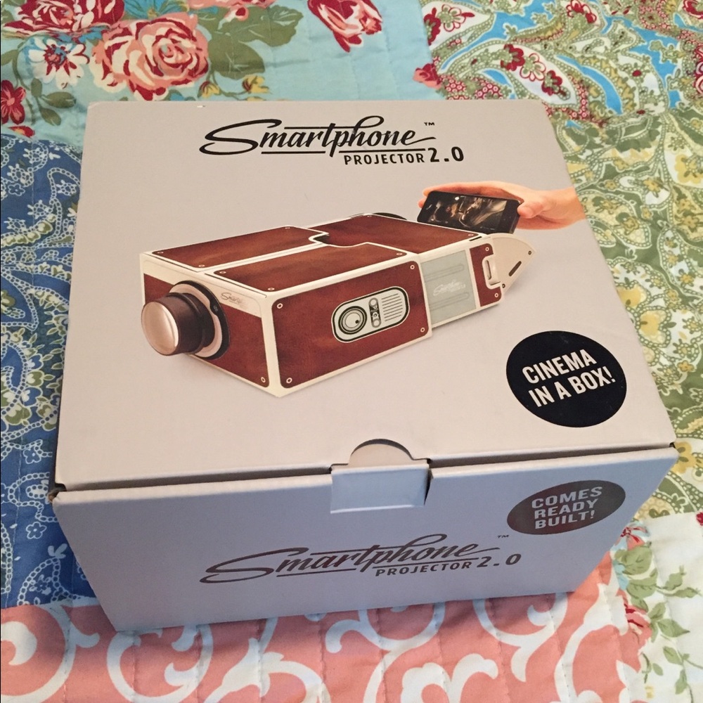 Smart phone projector